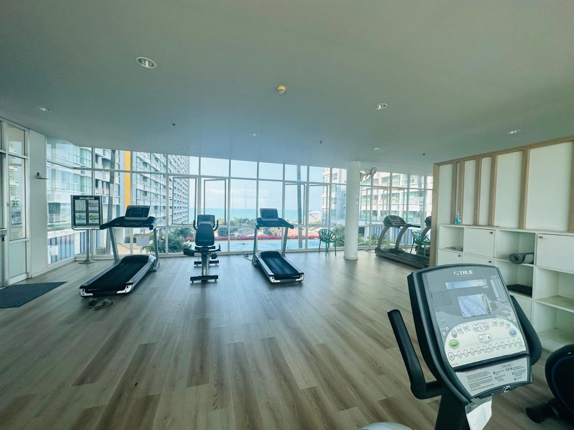 Seaview Beach Room Lumpini-Pool And Gym Face To Ocean หาดจอมเทียน ภายนอก รูปภาพ
