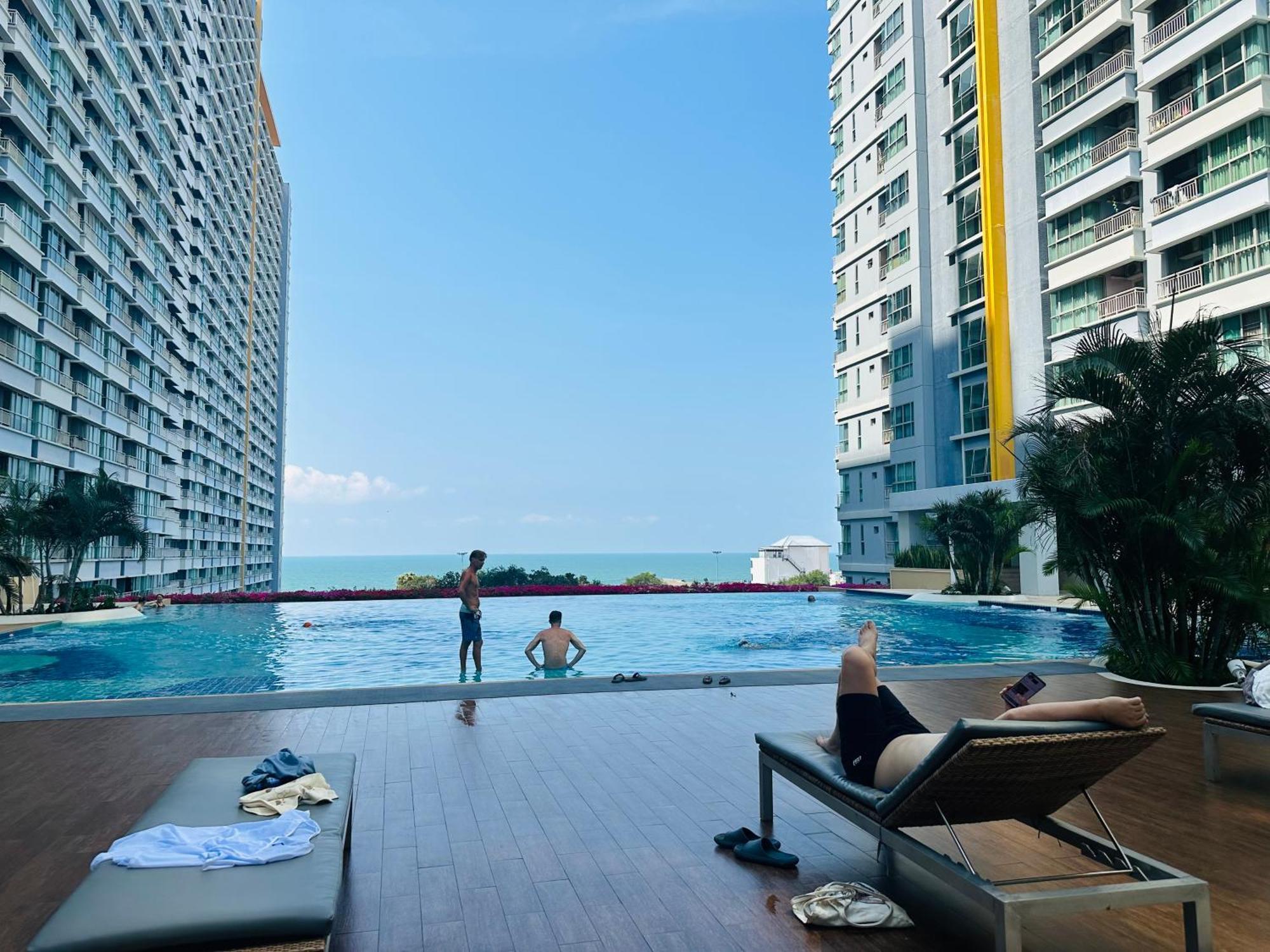 Seaview Beach Room Lumpini-Pool And Gym Face To Ocean หาดจอมเทียน ภายนอก รูปภาพ